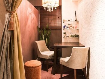 ペキュリア クオリアナークス(PEQLIA)/[カウンセリングルーム]