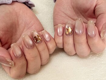 ヒロネイル アンド ビューティーサロン(hironail)の写真/シンプルだから差がつく♪80色以上から選ぶ美しい爪は、指先をきれいに気分が上がる！