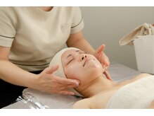 コモレビ(Komorebi)/ヒト幹細胞培養液フェイシャル