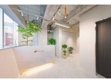 ウプエステティックの雰囲気（ウプhair salonとのご予約の連携も承ります♪襟足脱毛富士額脱毛）