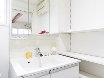 Rr.FACIAL郡山店　毛穴×たるみ×小顔専門店/1F洗顔スペース