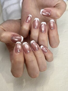 リジョイスネイル(REJOICE)/ayuri〈フレンチ×マグネット〉