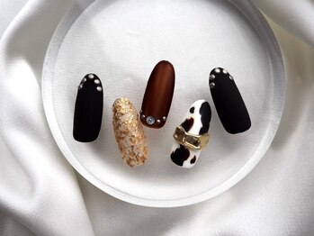 ネイル スパ ココプラス(Nail spa Cocoplus)/秋色のマットコート×牛柄ネイル
