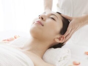 エステティック エルローザ(Esthetique elle Rosa)の写真/《河内小阪駅徒歩5分》紫外線ダメージが蓄積されたお肌放置してませんか?早めのケアで若々しい印象キープ♪