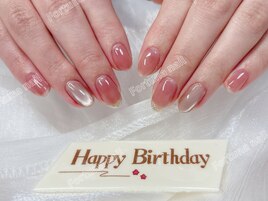 誕生日シンプル大人ネイル