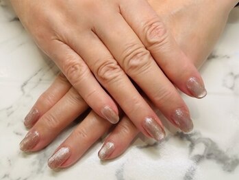 ルノン(Le non)の写真/【派手なネイルができない方にオススメ☆】オフィスに馴染むシンプル上品なデザインで好感度UP♪