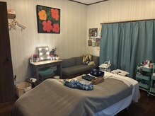 オイデ(OIDE)の雰囲気（ハワイアンと猫雑貨に囲まれた、心安らぐ癒しの空間！）