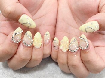 テラス(TERRACE)/ハートとリボンのガーリーネイル