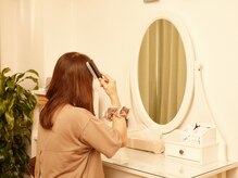 ハナミズキの雰囲気（施術後は大きな鏡にて整容して下さい。）