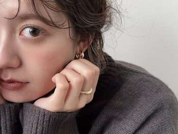 ムク(MUKU)の写真/【豊富なニュアンスカラー×デザインするマツエク】失敗しない、初めてのカラーエクステはMUKUにおまかせ◇