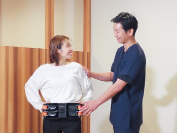 長崎きざし鍼灸整骨院 宝町店の写真/骨盤の歪み・猫背・O脚など根本改善が自慢!歪みによる肩こり,腰痛,頭痛も◎産後の骨盤矯正もお任せ下さい♪