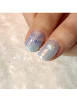 リッシュ トロワ(RICHE trois)/ブルーオーロラリボンネイル