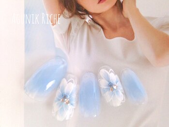 アグニークリッシェ(Agunik Riche)/【フラワーネイル &nbsp;】