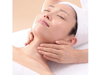 メナードフェイシャルサロン 伊那狐島