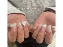 ネイルアンドアイラッシュヴィーナ ゆめタウン廿日市店 (Nail&EyeLash Vina)/white glitter gradation