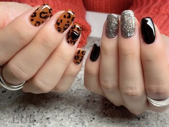 EUB/ヒョウ柄ネイル