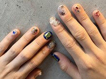 キラキラ立体個性派ネイル