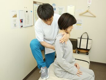 豊洲カイロプラクティック/施術風景【3】