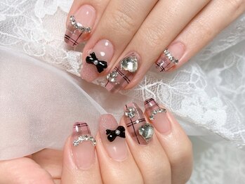 ピンクチェックネイル