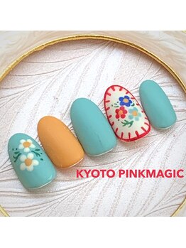 ピンクマジック(PINKMAGIC)/刺繍風手描きお花ネイル