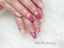 ニコルビューティー 高槻 南平台店(NiKOR beauty)/ラグジュアリーアート/8,000円～