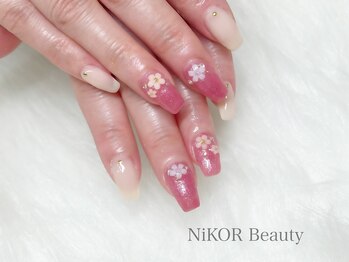 ニコルビューティー 高槻 南平台店(NiKOR beauty)/ラグジュアリーアート/8,000円～
