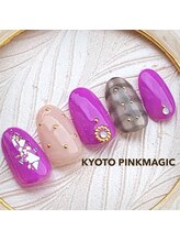 ピンクマジック(PINKMAGIC)/大人かわいいチェックネイル