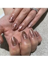 ヴィヴィアンビューティ ネイルアンドアイ Viviean Beauty Nail & Eye/西森 ピンクミラーネイル