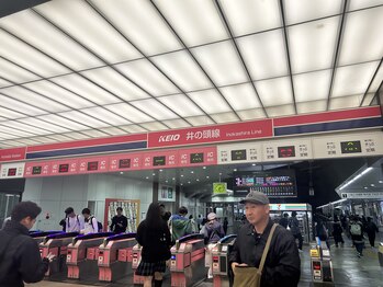 紬麦 吉祥寺店(tsumugi)/【道案内】井の頭線改札をでます