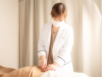 ハリヤベース鍼灸整骨院(HaRiYa BaSe鍼灸整骨院)の写真/女性鍼灸師がカウンセリング～施術まで担当いたします。《マタニティ鍼灸50分¥6000》ご用意。