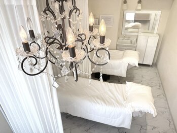 サロンドパリス ジュエル(Salon de Paris Jewel)