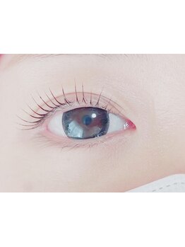 ナチュラル上品な目元にしたい