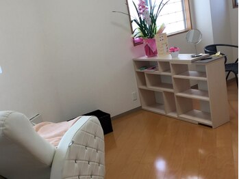 ストロベリー アイ ラッシュ(Strawberry Eye Lash)/内観