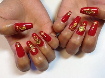 ラウト デコレーションアンドネイルサロン(Lauto Decoration&Nail Salon)/赤スカルプネイル