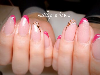 ネイルトップエクル(nail top E CRU)/レオパード