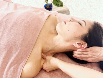 マテリアル(MATERIAL)/15ー1首肩のコルギリンパ