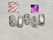 ルチア(Lucia)/ビジューネイル