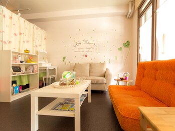 エステティックサロン 唯一/待合スペース