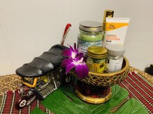 うたたね タイ古式マッサージの雰囲気（タイバームで手だけでは届かない筋肉の奥までほぐします♪）
