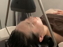 モノ(mono.)/[頭浸浴]静かな水の音に包まれる