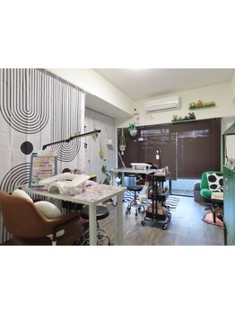 仕事帰り・早朝OKのサロン