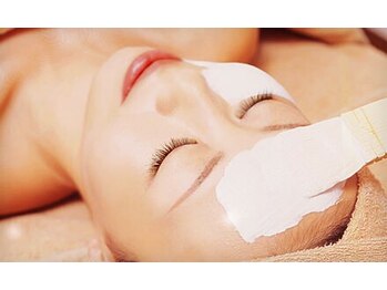 プレンティ(PLENTY)/シミ改善や美白になりたい方に◎