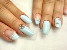 パダアット ヴァラネイル 天神南店(PADA at VALLANAIL)/清楚ネイル/リボン×ビジュー