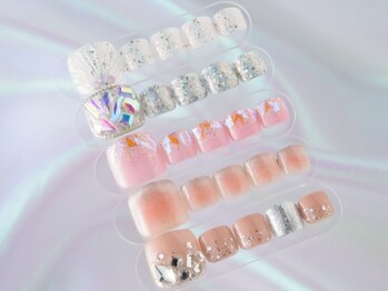 エバー 関内店(EVER)の写真/ネイルクーポンハンド2000円～フット2500円～定額ネイル4000円～★夏のサンダルに最適なアートが豊富！