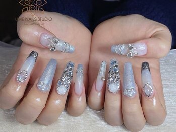 ウメネイルスタジオ(UME NAIL STUDIO)/ * 長 さだしやり放題×つけ放題