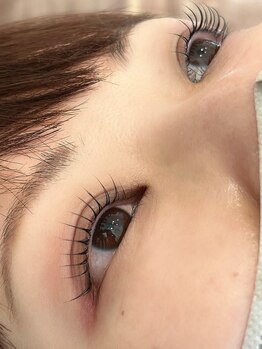 まつ毛エクステサロン キャトルママンズ(Quatre mamans)/まつげパーマ　ラッシュリフト