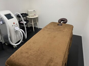 ダイヤモンド ビューティーラウンジ(DBL)の写真/【2024年は自分に投資を】5分で完了!髭脱毛が1980円◎自分で選べるパーツ脱毛や人気の髭脱毛メニュー有◎