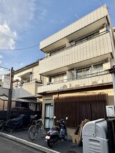 ベラ(BELLA)/当ビル2階です。