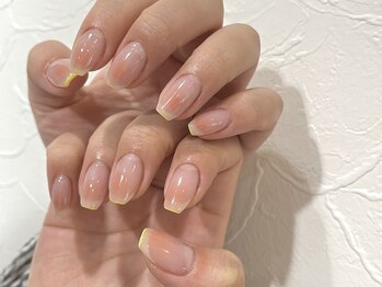 スワローネイルアイ(swallow nail eye)/ニュアンスチーク風ネイル