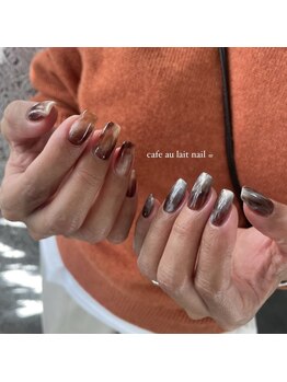 イル(iLL)/cafe au lait nail.